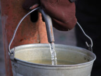 В жилмассивы и села под Бишкеком с 1 июня ограничена подача питьевой воды