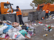 Суд  решил кто занимается вывозом мусора в Октябрьском районе Бишкека