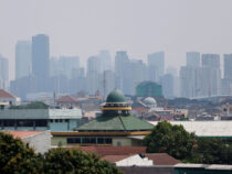 Госслужащих в Джакарте отправили на «удаленку» из-за смога