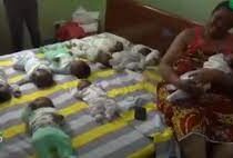 45-летняя жительница Камеруна родила сразу девять детей