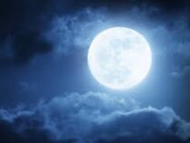 «Голубая Луна» взойдет на небе 31 августа