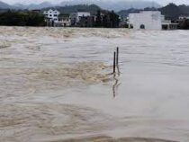 В Пекине объявили максимальный уровень опасности из-за наводнений