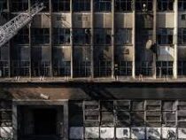 Больше 70 человек погибли при пожаре многоэтажки в Йоханнесбурге