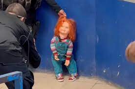 Мексиканская полиция арестовала куклу-демона Чаки за вымогательство