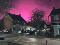 Жителей британского города удивило «апокалиптическое» розовое небо