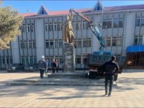 В Кадамджайском районе демонтировали памятник Ленину