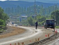 Парламент принял законопроекты по ремонту дороги Суусамыр – Талас – Тараз
