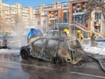 В Бишкеке сгорел легковой автомобиль