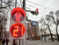 «Умные» светофоры начали устанавливать в Бишкеке