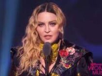 На Мадонну подали в суд за «не пунктуальность»