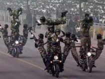 Необычный военный парад прошел в Индии