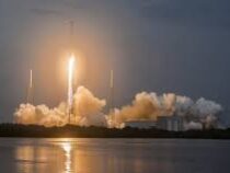 Space X запустила на МКС ракету с космическими туристами