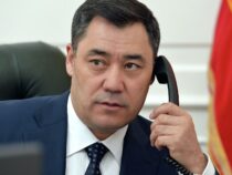 Президент Кыргызстана призвал США не вмешиваться в дела республики