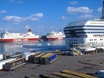 Грузоперевозки почти во всех портах Финляндии приостановлены