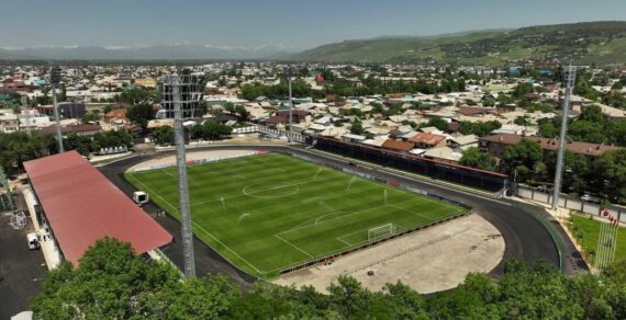 В Джалал-Абаде после реконструкции открыт стадион «Курманбек»
