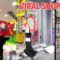 В Китае открыли магазин гигантских снэков