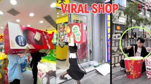 В Китае открыли магазин гигантских снэков