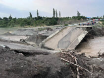 Автодорога Ош — Баткен — Раззаков временно закрыта, разрушен мост