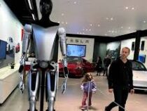 Tesla запустит массовое производство роботов-гуманоидов
